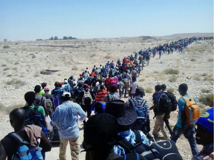 eritrean-refugees-leave-camp-isreal-750x562